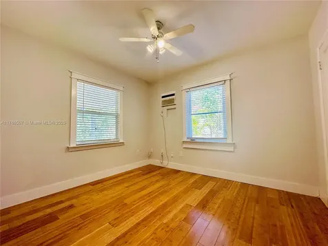 765 NW 125th Street North Miami FL 33168
