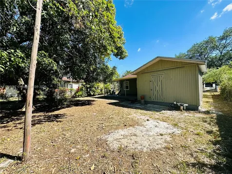 765 NW 125th Street North Miami FL 33168
