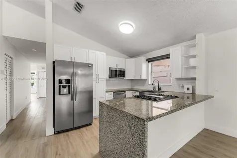 5054 SW 154th Place Miami FL 33185