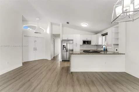 5054 SW 154th Place Miami FL 33185