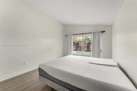 5054 SW 154th Place Miami FL 33185