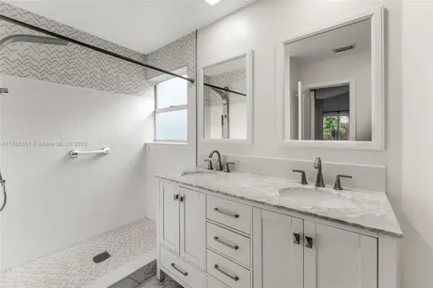 5054 SW 154th Place Miami FL 33185