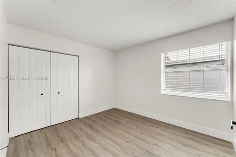 5054 SW 154th Place Miami FL 33185