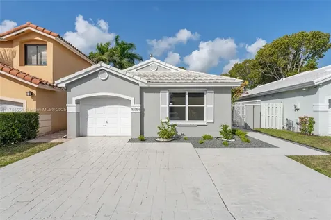 5054 SW 154th Place Miami FL 33185