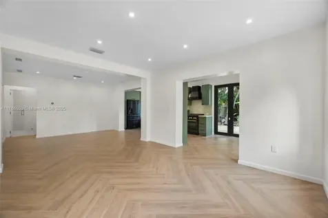 1656 Biarritz Drive Miami Beach FL 33141