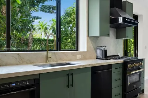 1656 Biarritz Drive Miami Beach FL 33141