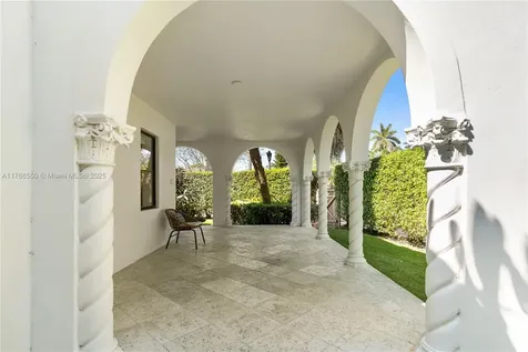 1656 Biarritz Drive Miami Beach FL 33141