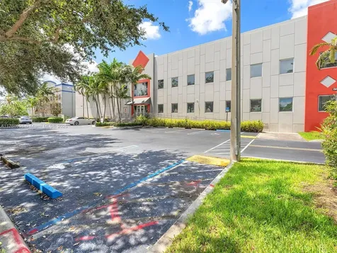 2260 NW 114th Avenue Sweetwater FL 33172