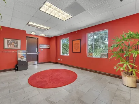 2260 NW 114th Avenue Sweetwater FL 33172