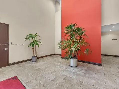 2260 NW 114th Avenue Sweetwater FL 33172