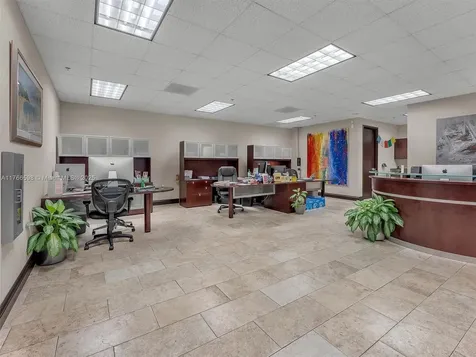 2260 NW 114th Avenue Sweetwater FL 33172
