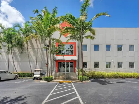 2260 NW 114th Avenue Sweetwater FL 33172