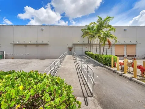 2260 NW 114th Avenue Sweetwater FL 33172