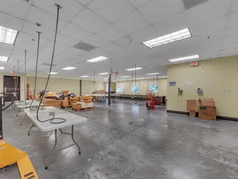 2260 NW 114th Avenue Sweetwater FL 33172