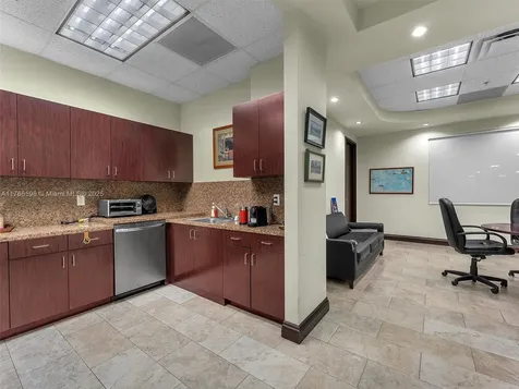2260 NW 114th Avenue Sweetwater FL 33172