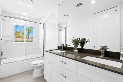 2140 NE 19th Avenue Wilton Manors FL 33305
