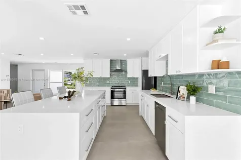 2140 NE 19th Avenue Wilton Manors FL 33305