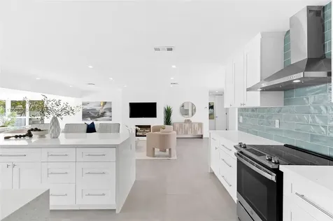 2140 NE 19th Avenue Wilton Manors FL 33305