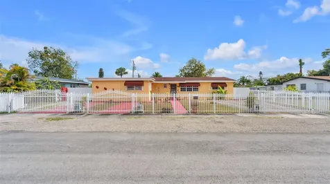 18901 NW 42nd Court Miami Gardens FL 33055