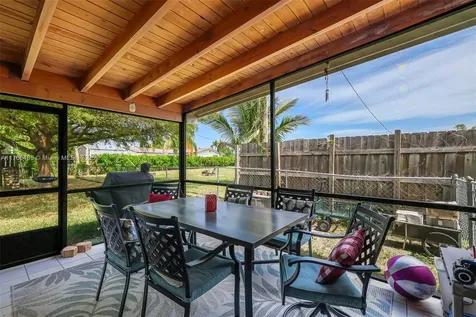 10045 SW 212th Street Cutler Bay FL 33189