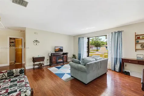 10045 SW 212th Street Cutler Bay FL 33189