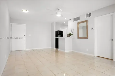3040 NE 16th Avenue Oakland Park FL 33334