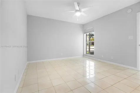3040 NE 16th Avenue Oakland Park FL 33334