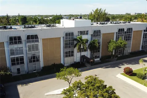 3040 NE 16th Avenue Oakland Park FL 33334