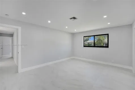1931 NW 41st Street Oakland Park FL 33309