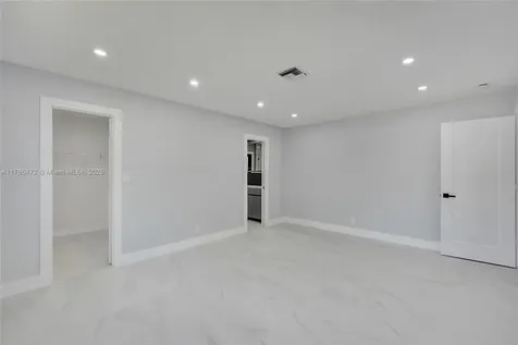 1931 NW 41st Street Oakland Park FL 33309