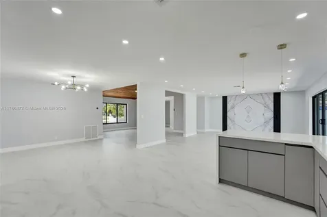 1931 NW 41st Street Oakland Park FL 33309