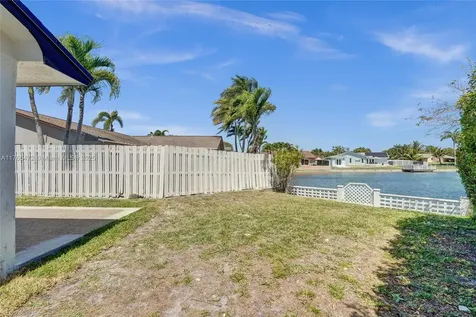 1931 NW 41st Street Oakland Park FL 33309