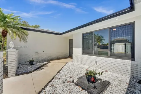 1931 NW 41st Street Oakland Park FL 33309