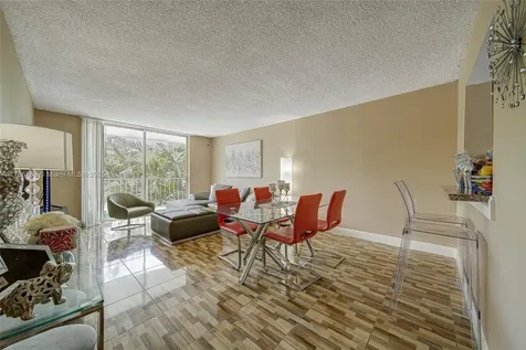 494 NW 165th Street Road Miami FL 33169