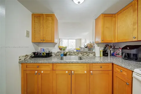 494 NW 165th Street Road Miami FL 33169