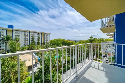 801 NW 47th Avenue Miami FL 33126