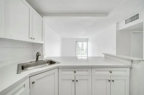 801 NW 47th Avenue Miami FL 33126