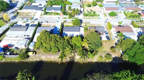 17221 NW 52nd Place Miami Gardens FL 33055