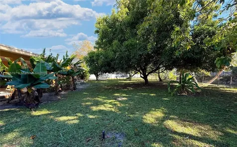17221 NW 52nd Place Miami Gardens FL 33055