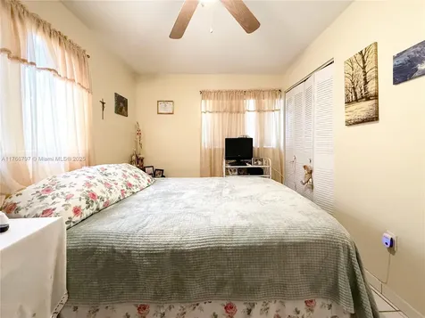 17221 NW 52nd Place Miami Gardens FL 33055