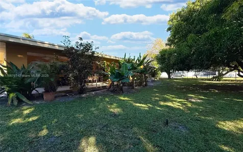 17221 NW 52nd Place Miami Gardens FL 33055