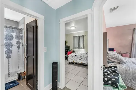 2813 SW 67th Lane Miramar FL 33023