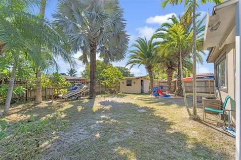 2813 SW 67th Lane Miramar FL 33023
