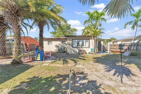 2813 SW 67th Lane Miramar FL 33023