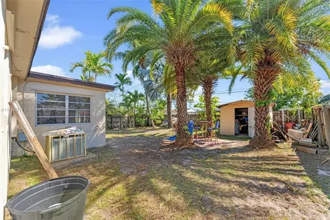 2813 SW 67th Lane Miramar FL 33023