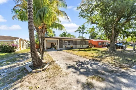 2813 SW 67th Lane Miramar FL 33023