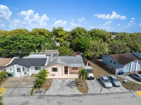 5245 NW 198th Terrace Miami Gardens FL 33055