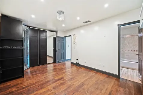 5245 NW 198th Terrace Miami Gardens FL 33055