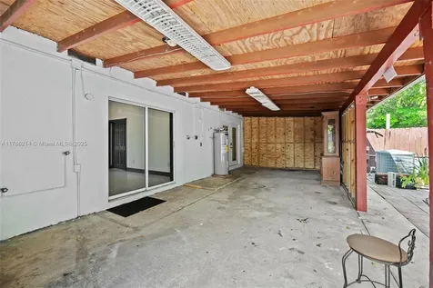 5245 NW 198th Terrace Miami Gardens FL 33055