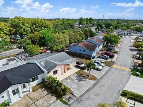 5245 NW 198th Terrace Miami Gardens FL 33055